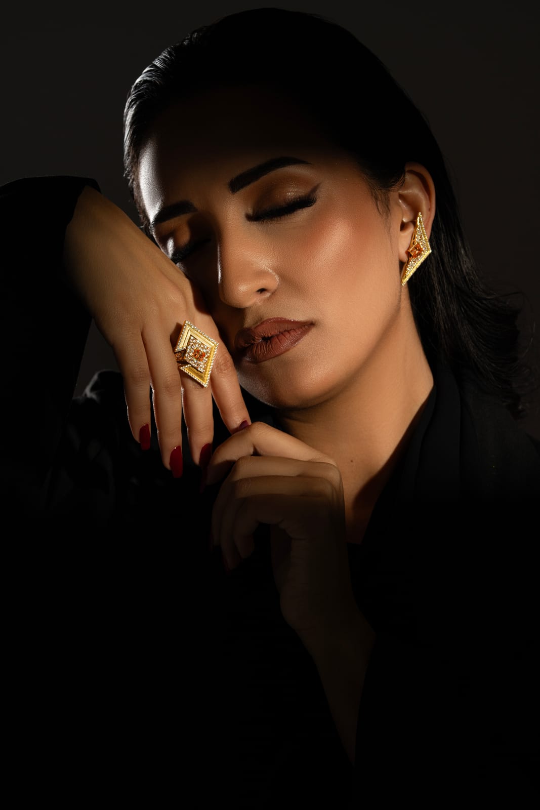 Doré — jewellery art-direction moodboard by Innovex